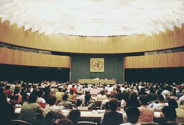 Der große Sitzungssaal in Genf (Foto: Oliver Kluge 2000)